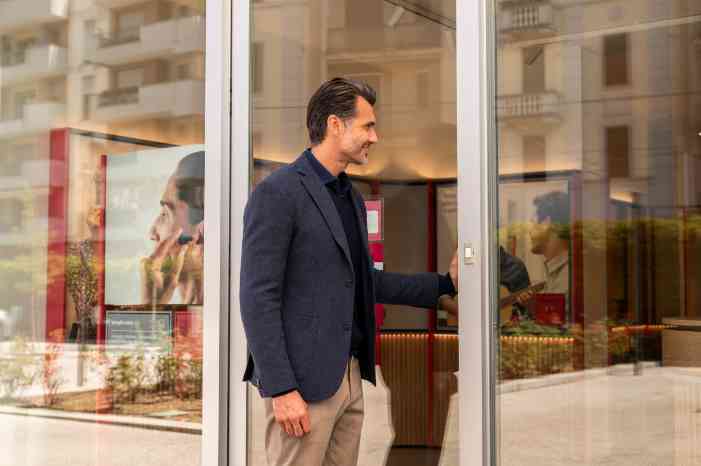 Client with hearing aids