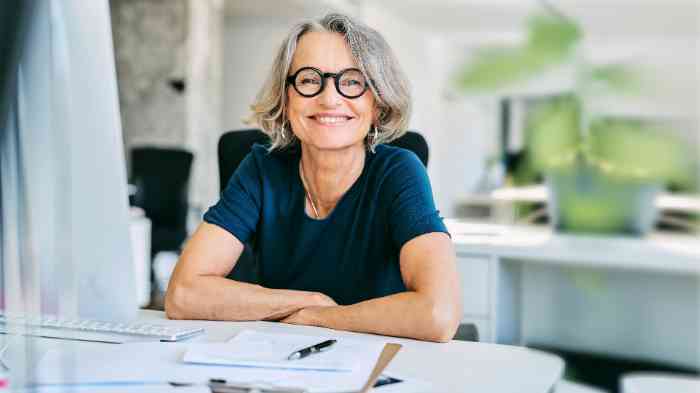 close-up of a smiling woman.